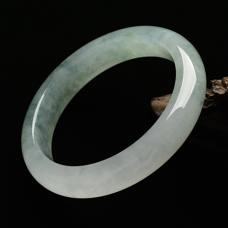 |（超值推荐）冰种飘花手镯（56.4mm）