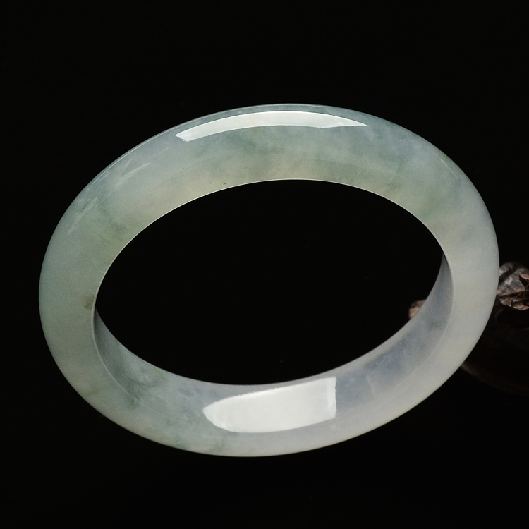 |（超值推荐）冰种飘花手镯（56.4mm）