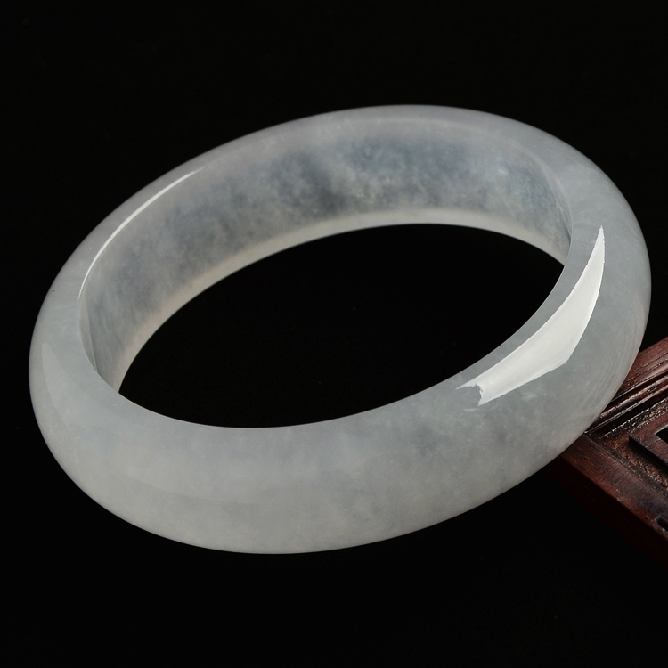 （超值推荐）冰种淡晴水手镯（57.8mm）