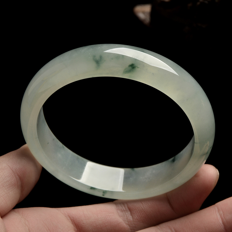 （超值推荐）冰种飘花手镯（59.6mm）