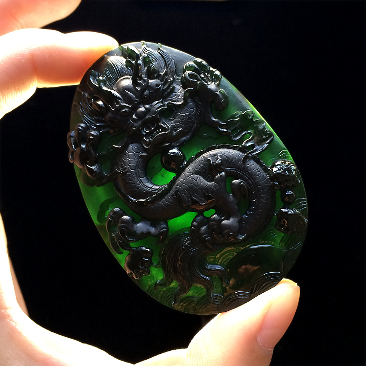 （超值推荐）冰种墨翠龙牌挂件