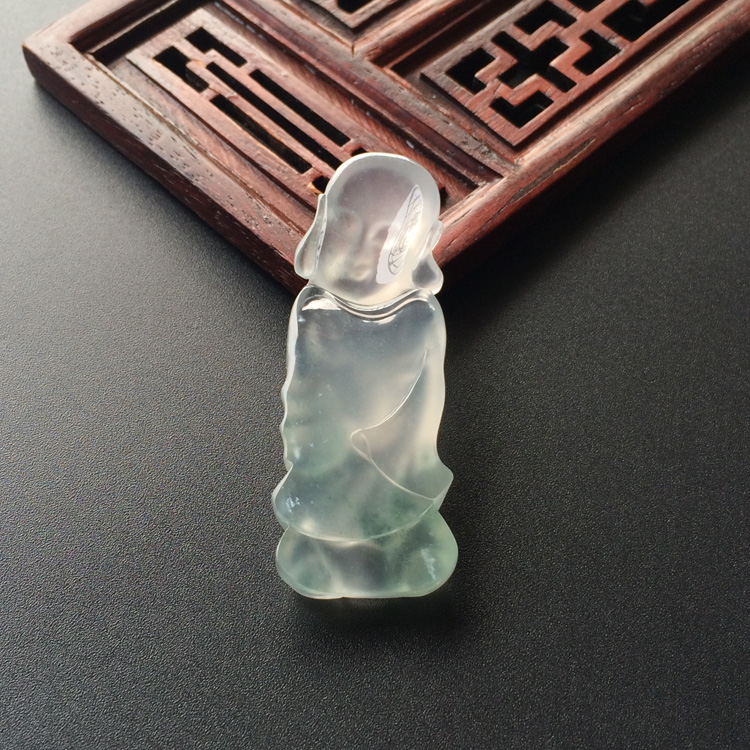 (超值推荐)冰玻种飘花沙弥胸坠面