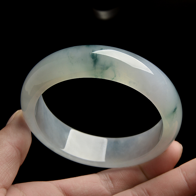 （超值推荐）冰种飘花手镯（58.6mm）
