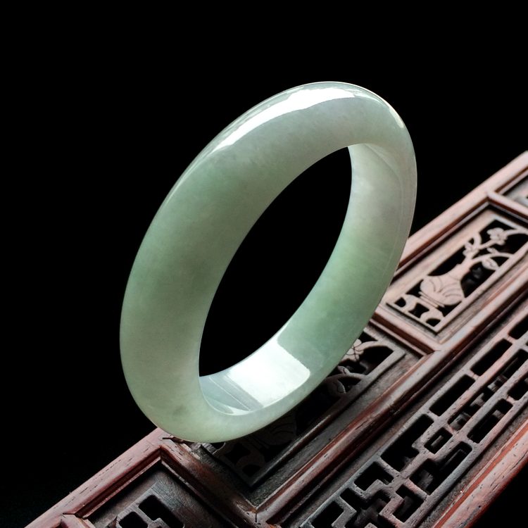 糯冰种晴水手镯（57.7mm）