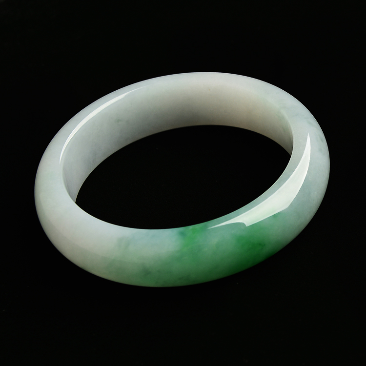 （超值推荐）糯冰种飘翠手镯（58mm）