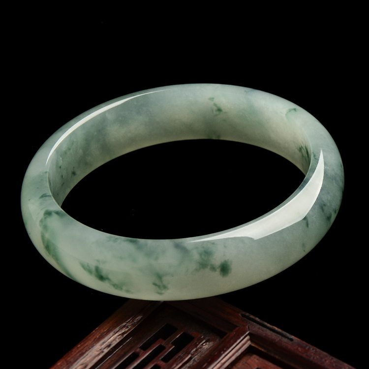 （超值推荐）冰种飘花手镯（59.7mm）