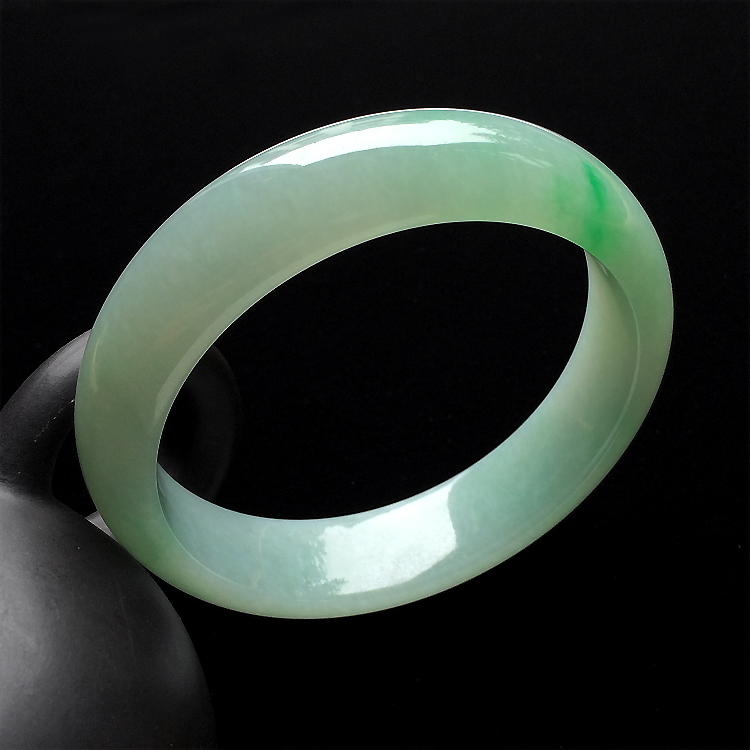 （超值推荐）糯冰种飘翠手镯（56.7mm）