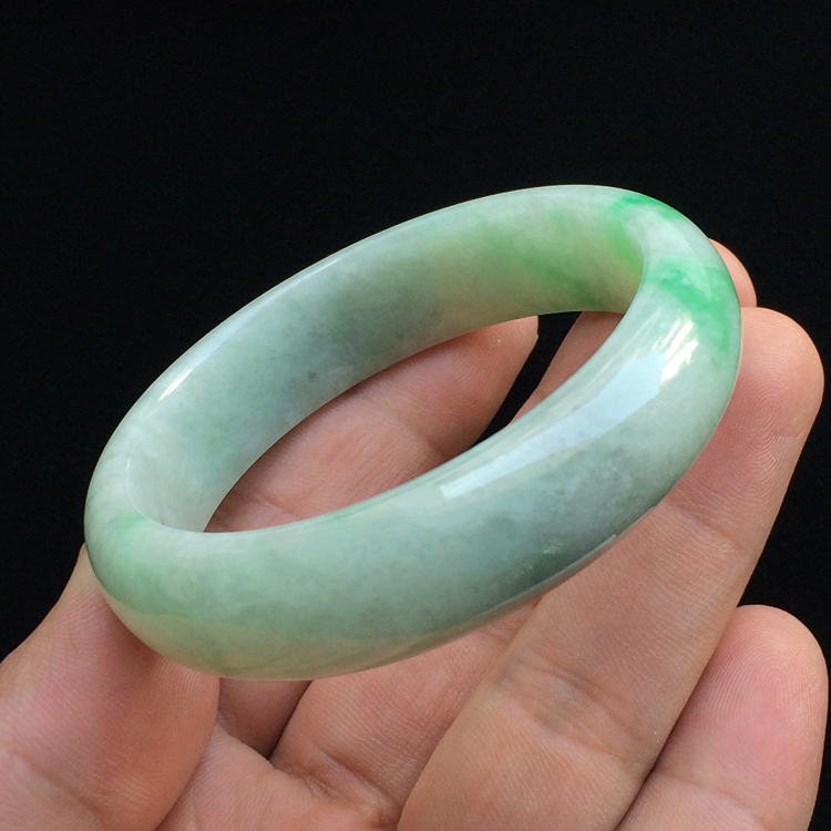 （超值推荐）糯冰种飘翠手镯（55.2mm）