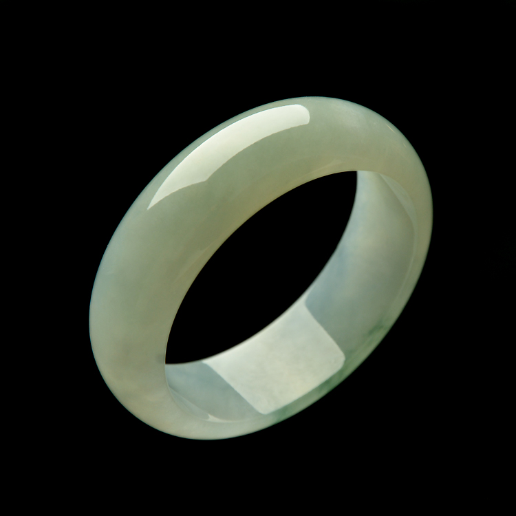 （超值推荐）糯冰种略飘花手镯（56mm）