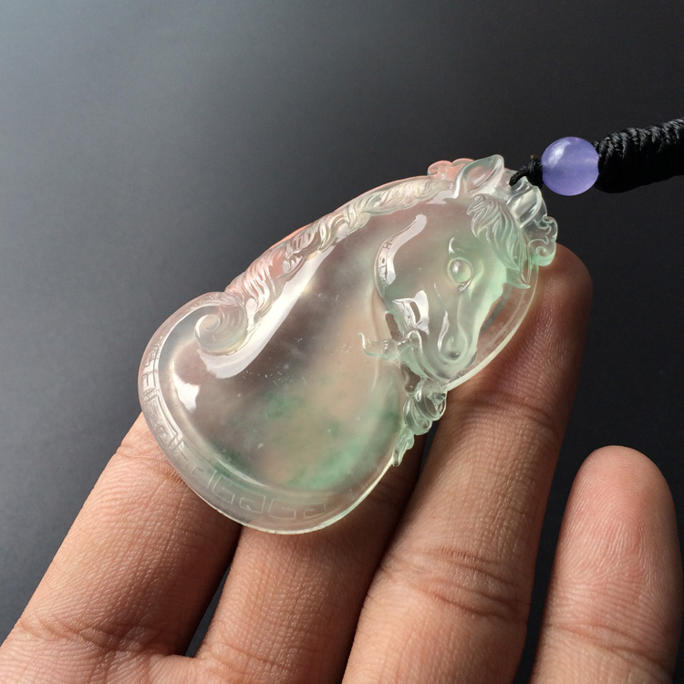 (超值推荐)冰玻种飘花生肖马牌挂件