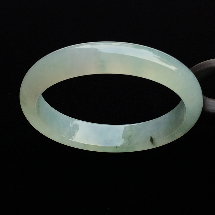 （超值推荐）冰种略飘花贵妃镯（56mm-49.2mm）