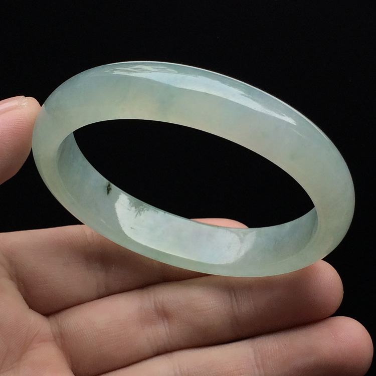 （超值推荐）冰种略飘花贵妃镯（56mm-49.2mm）