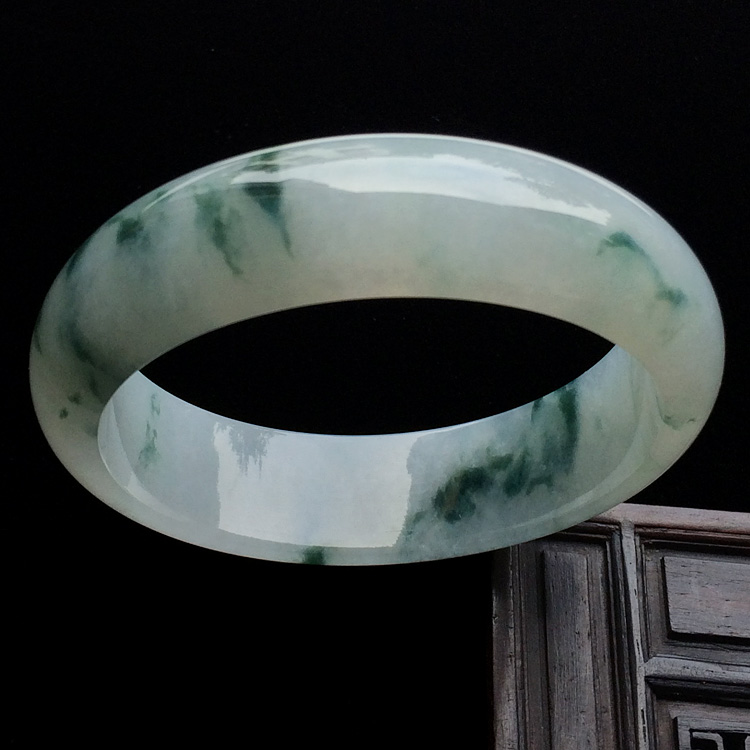（超值推荐）糯冰种飘花手镯（59mm）