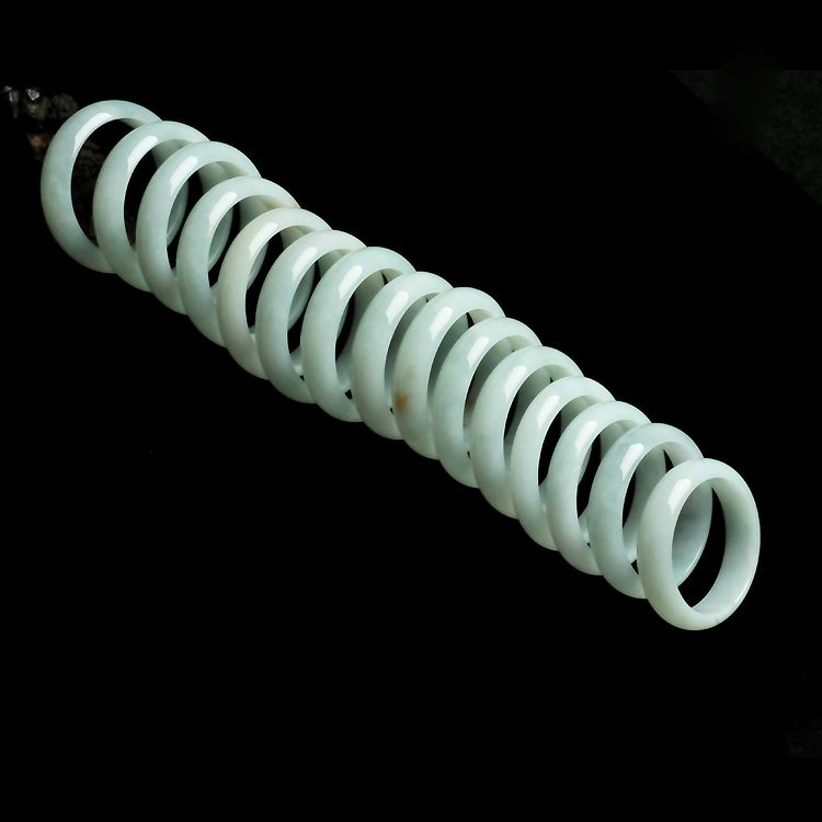 （超值推荐）糯冰种晴水/飘红花手镯（15支一批走）（最大：58.2mm 最小：55.4mm）