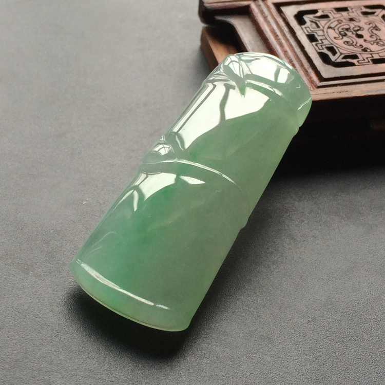 (超值推荐)冰种晴水略飘翠节节高挂件