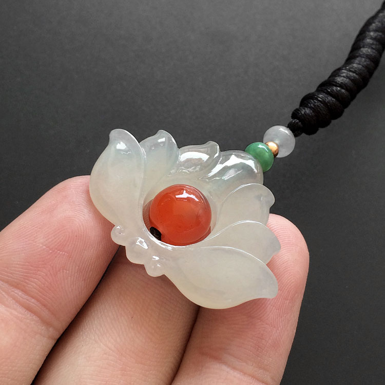 （超值推荐）冰种淡晴水莲台挂件