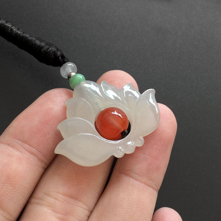 （超值推荐）冰种淡晴水莲台挂件
