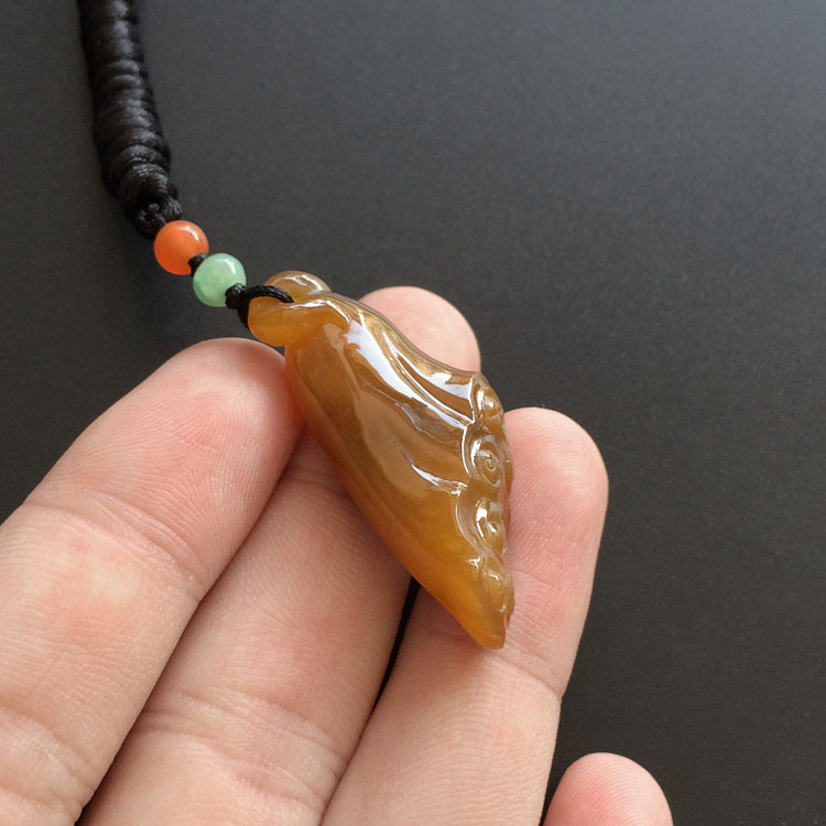 （超值推荐）糯冰种褐黄翡心连心挂件