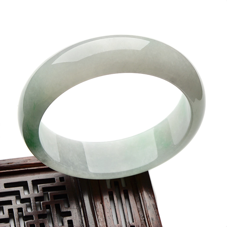 （超值推荐）糯冰种飘花手镯（59.6mm）