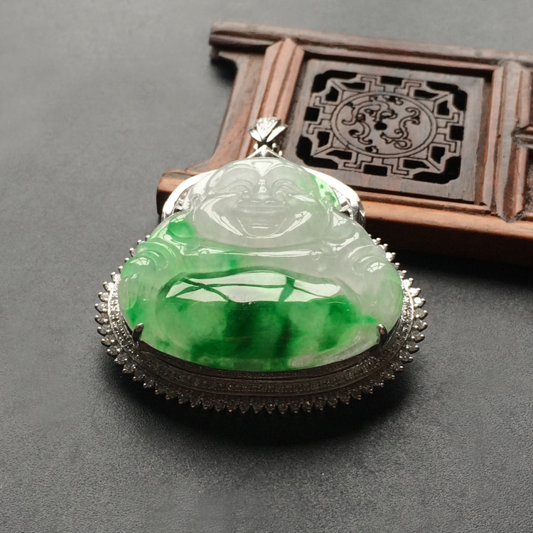(超值推荐)冰种飘翠镶白金钻石玉佛胸坠
