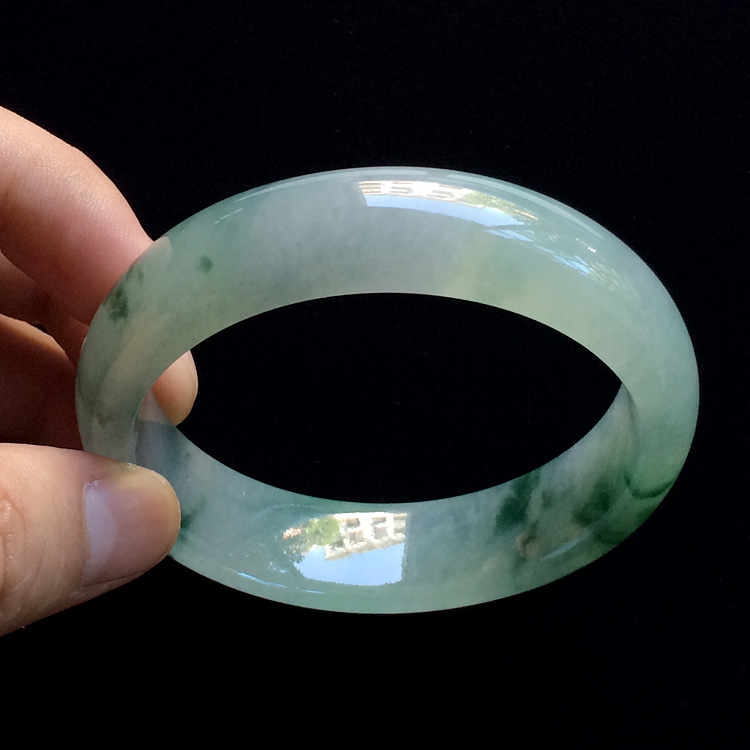 （超值推荐）糯冰种飘花手镯（58.5mm）
