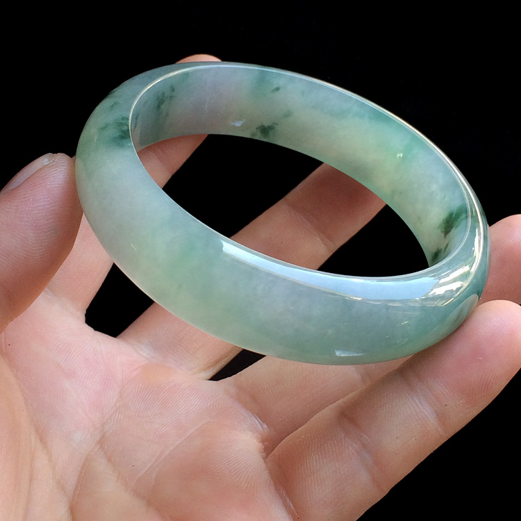 （超值推荐）糯冰种飘花手镯（58.5mm）