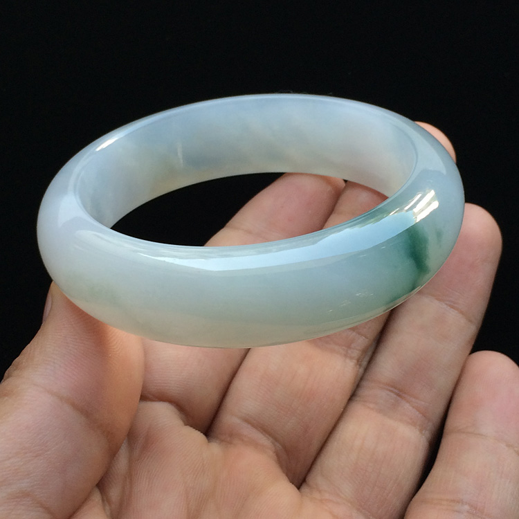 （超值推荐）糯冰种晴水手镯（56.3mm）
