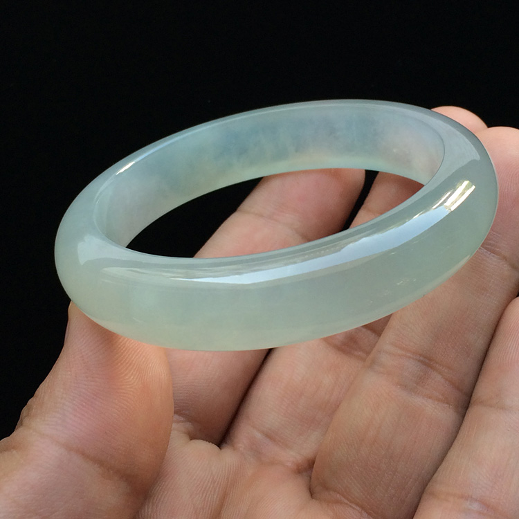 （超值推荐）冰种淡晴水手镯（55.3mm）