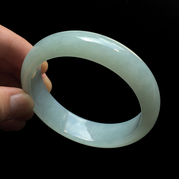 （超值推荐）糯冰种晴水手镯（60.3mm）