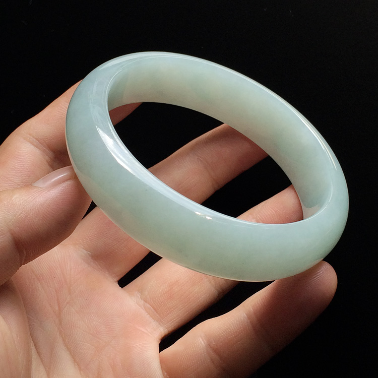 （超值推荐）糯冰种晴水手镯（60.3mm）