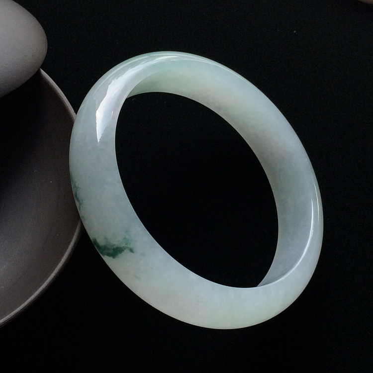 （超值推荐）糯冰种飘花手镯（56.7mm）