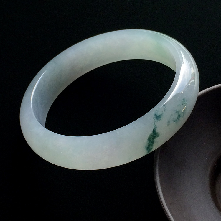 （超值推荐）糯冰种飘花手镯（56.7mm）