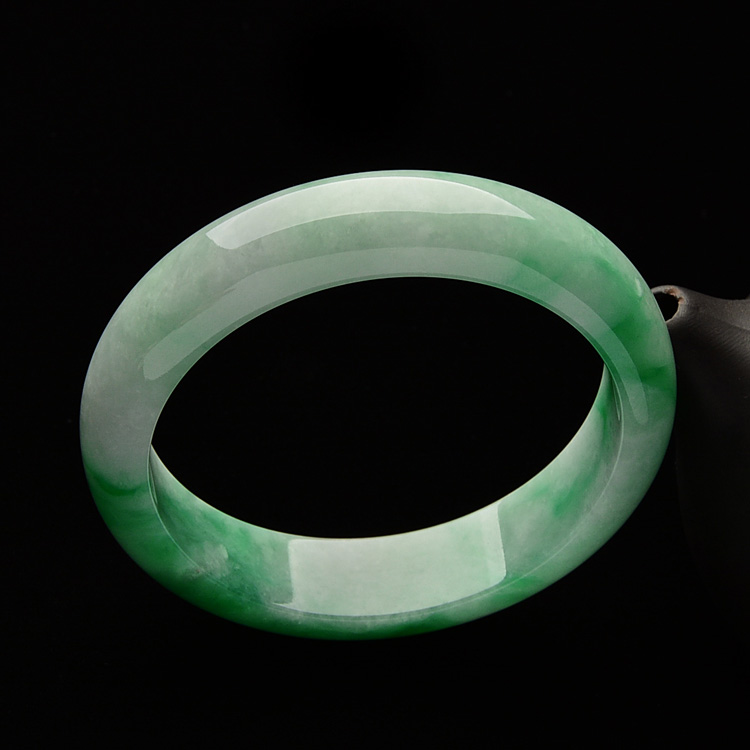 糯冰种翠色手镯（59mm）