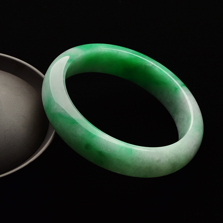 糯冰种翠色手镯（59mm）