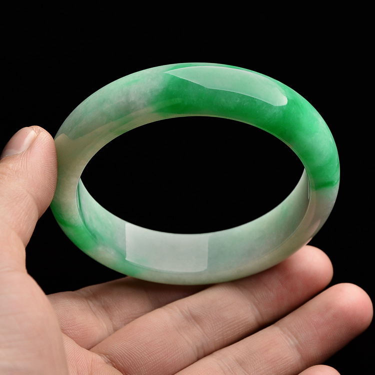 糯冰种翠色手镯（59mm）