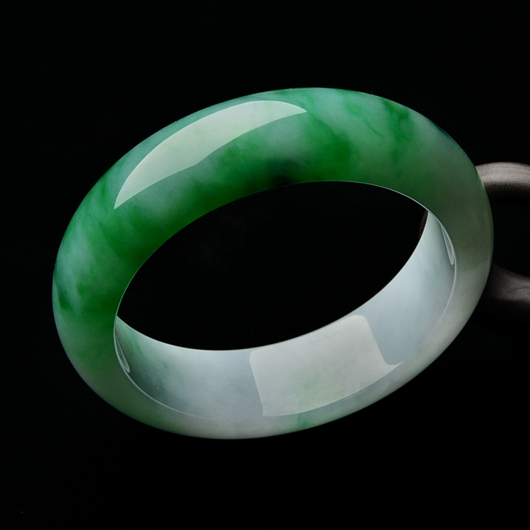 糯冰种阳绿手镯一对（57.1mm/57.2mm）