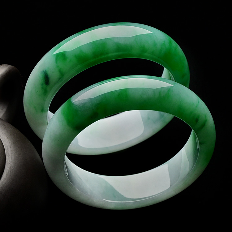 糯冰种阳绿手镯一对（57.1mm/57.2mm）