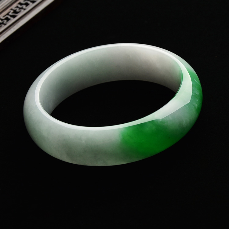 糯冰种飘翠手镯（58mm）