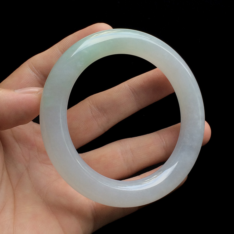 （超值推荐）糯冰种晴水圆条手镯（58mm）