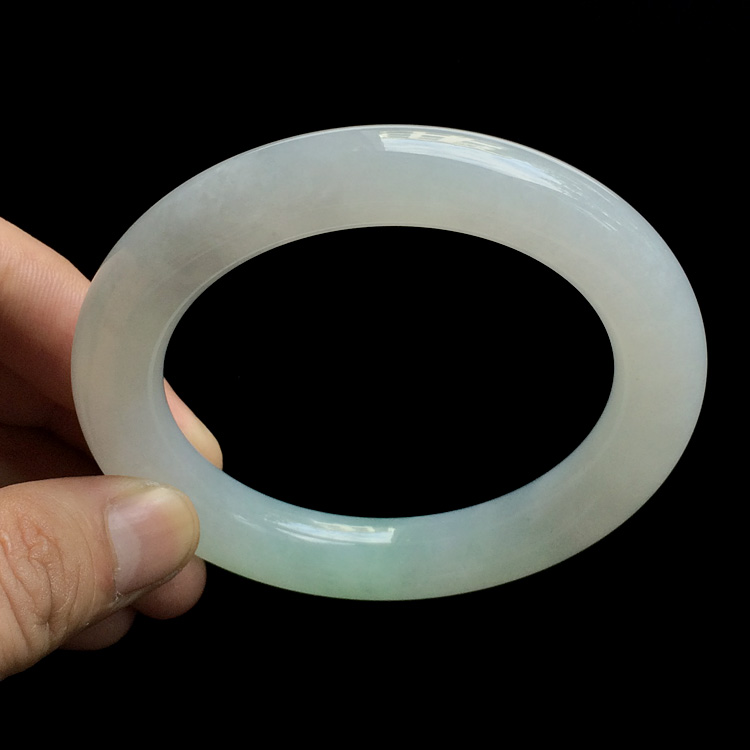 （超值推荐）糯冰种晴水圆条手镯（58mm）