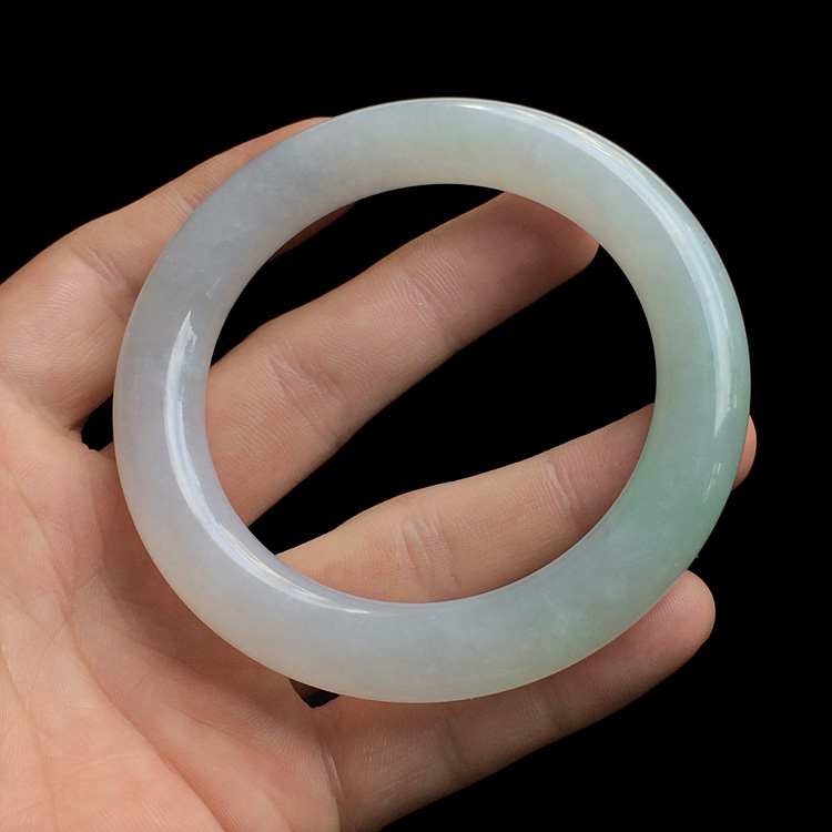 （超值推荐）糯冰种晴水圆条手镯（58mm）