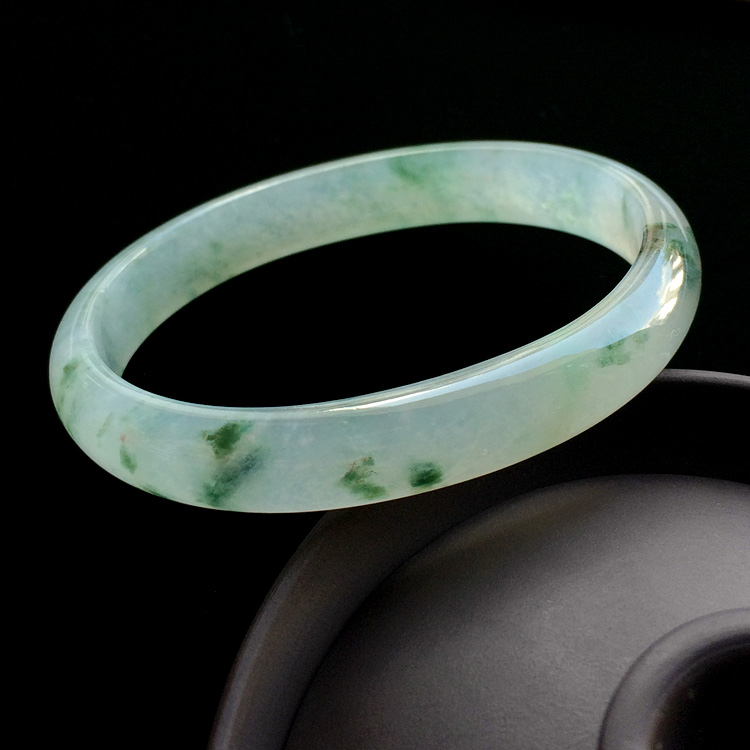 （超值推荐）冰种飘花贵妃镯（56.1mm-47.4mm）