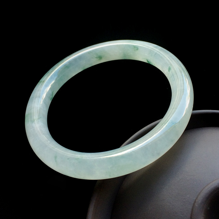 （超值推荐）冰种飘花圆条贵妃镯（54.7mm-48.1mm）