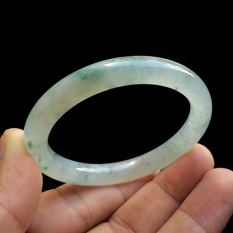 （超值推荐）冰种飘花圆条贵妃镯（54.7mm-48.1mm）