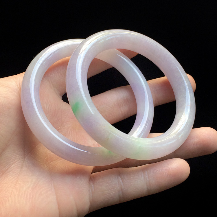 （超值推荐）糯冰种春带彩手镯（一对）（53.9mm）(54mm)