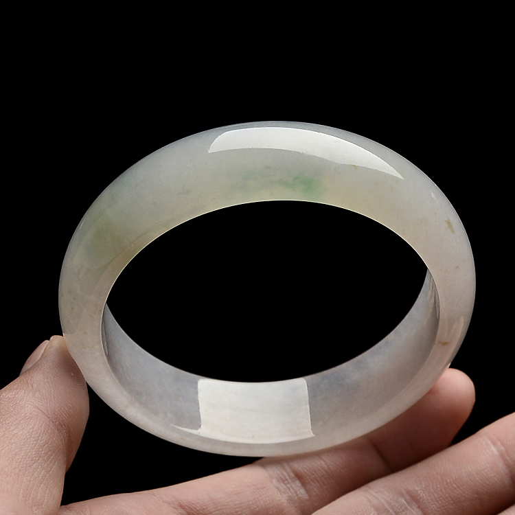 （超值推荐）糯冰种略飘翠手镯（59.3mm）