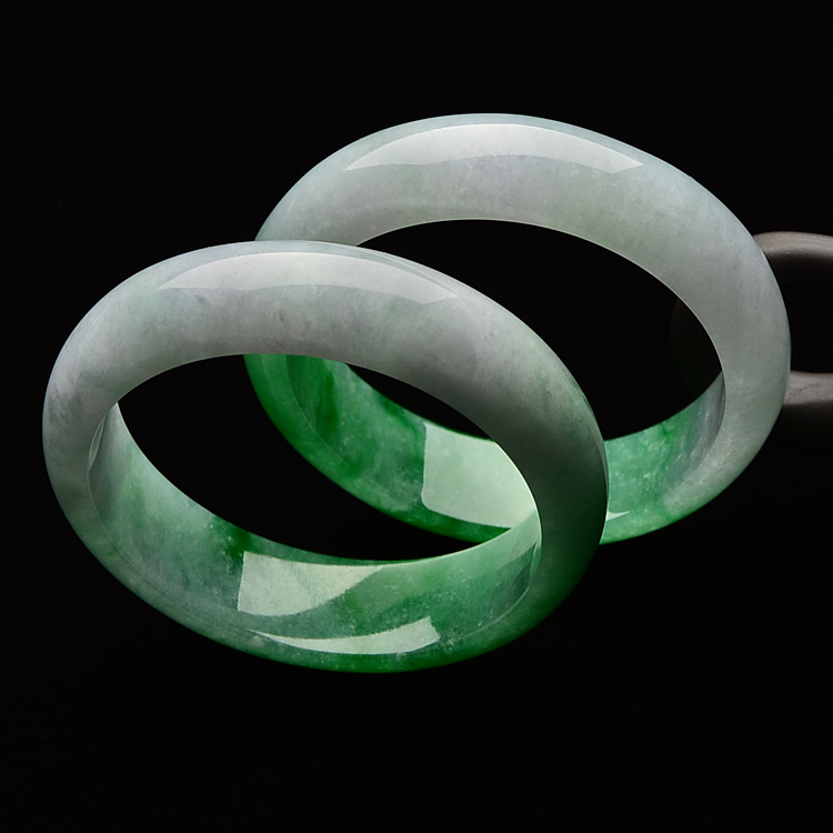 （超值推荐）糯冰种阳绿手镯一对（59.2mm/58.3mm）