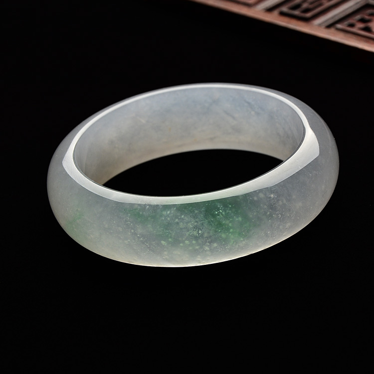 （超值推荐）冰玻种飘翠手镯（57.5mm）
