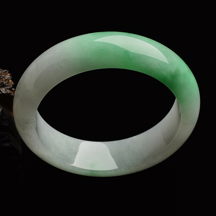 （超值推荐）糯冰种飘翠手镯（56.6mm）