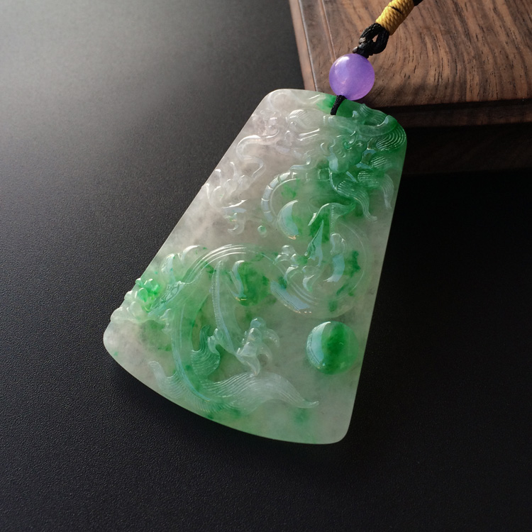 (超值推荐)糯冰种飘翠龙牌挂件